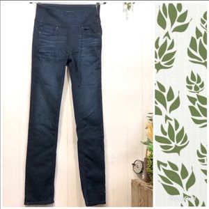 Spanx The Signature Straight High Rise Legging 26